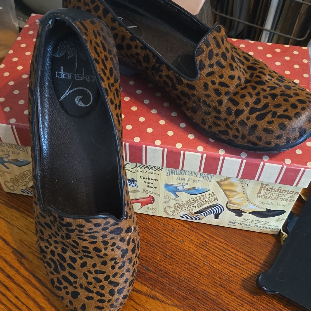 Dansko Women's Brown and Black Patterned Loafers
